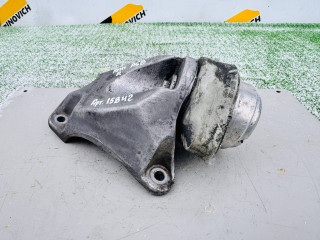 кронштейн КПП Audi A4 B7 (2004 - 2009), 3.0 л., ASB, дизель, АКПП, 4F0399114B, 4B0399151M