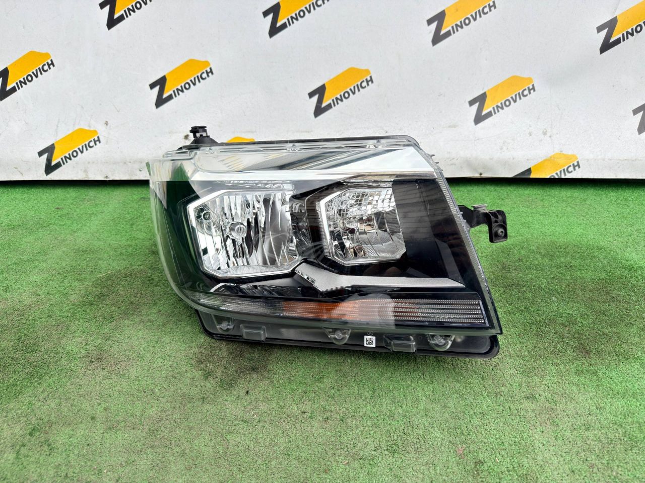 фара правая Volkswagen Crafter 2 поколение 2023, 1EB01283002, 7C1941006B, 7C1941006 - фото №1
