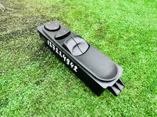 блок управления стеклоподъемниками Mercedes-Benz Sprinter 2 поколение [рестайлинг] (W906) W906 (2014 - 2018), 2.1 л., OM 651.955, дизель, МКПП, микроавтобус, 9065451213, A9065451213