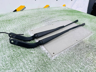 щеткодержатель (поводок стеклоочистителя, дворник) Mercedes-Benz Sprinter 2 поколение [рестайлинг] (W906) (2014 - 2018), A0018205944, A9068200644