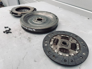 комплект сцепления Volkswagen Golf 3 поколение (1991 - 2000), 1.9 л., 1X, дизель, 037105271K