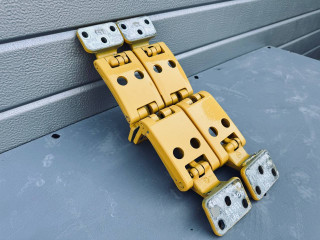 петля двери Mercedes-Benz Sprinter 2 поколение [рестайлинг] (W906) (2014 - 2018), A9067400237, A9067400037, A9067400137, A9067400337