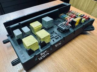 блок предохранителей Mercedes-Benz Sprinter 2 поколение (W906) (2006 - 2014), A0025422619, A0025421419, A9065450401, 518817028, A0045452905, A9065450401