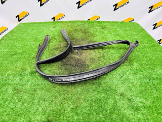 Уплотнитель стекла Mercedes-Benz GLE Coupe C292 (2015 - 2019), A2927250125