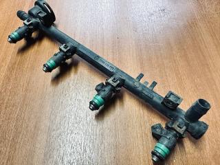 топливная рампа Renault Scenic 1 поколение [рестайлинг] (1999 - 2003), 2.0 л., F4R, бензин, 7700107405, 7700112777, H028797