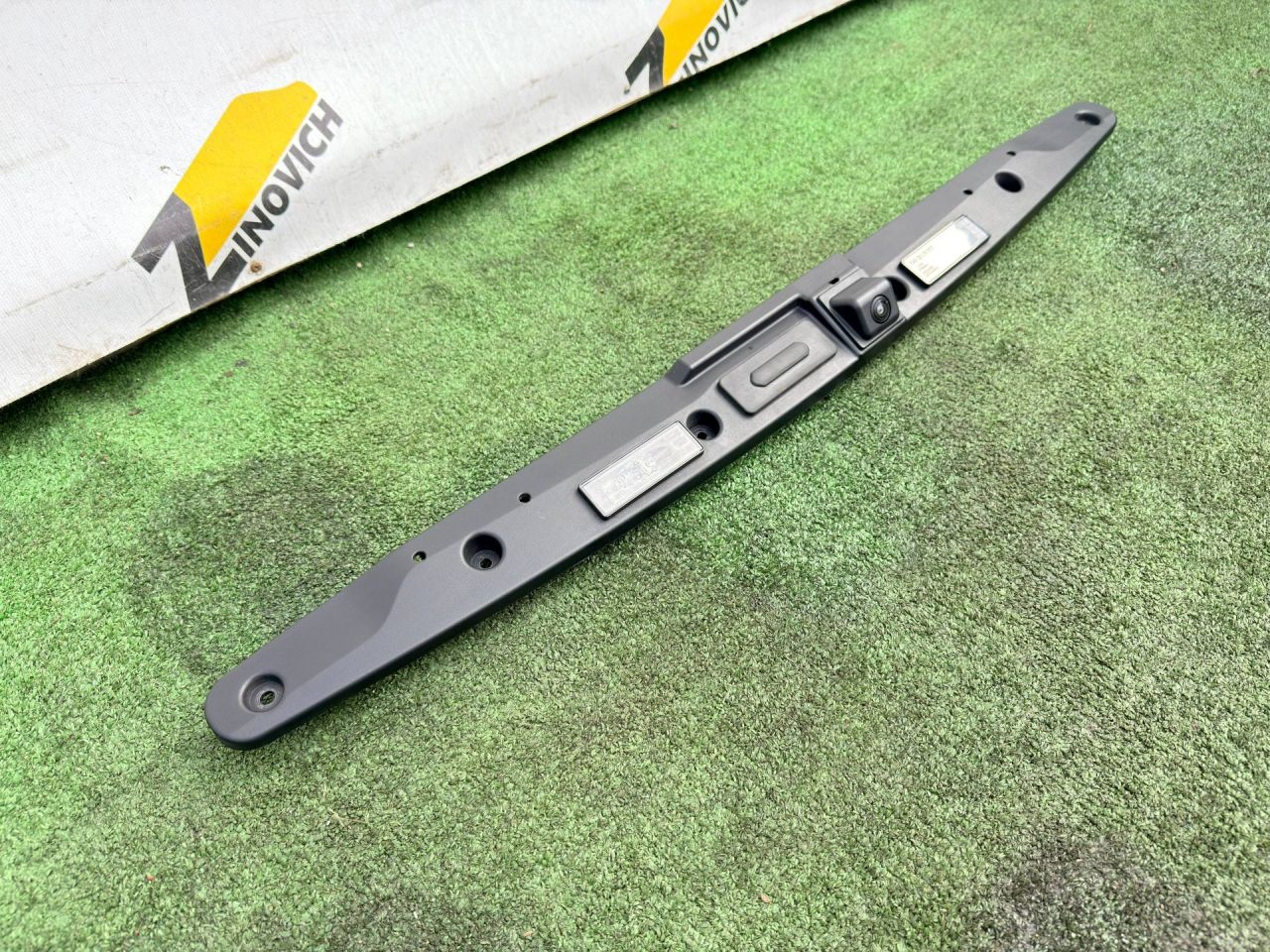 подсветка номера Renault Arkana 1 поколение 2021, 265126418R, 265123399R, 906069264R, A4539050501, 265101139R - фото №1