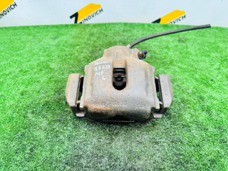 суппорт передний левый BMW X5 E53 (1999 - 2003), 34116773131