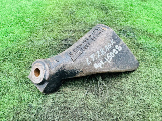 кронштейн двигателя Volkswagen LT 2 поколение (1996 - 2005), 2.8 л., AGK, дизель, 94070601001004