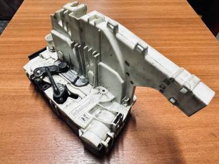 замок двери Mercedes-Benz Sprinter 2 поколение [рестайлинг] (W906) (2014 - 2018), A9067400835