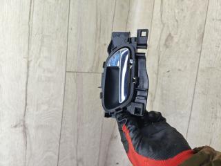 ручка внутренняя передняя правая Peugeot 3008 1 поколение (2010 - 2013), 1.6 л., дизель, МКПП, внедорожник 5 дв.