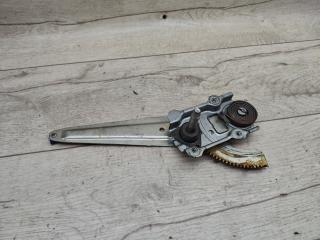 стеклоподъемник задний левый Toyota Corolla 10 поколение (E140/E150) (2007 - 2010), 1.4 л., 4ZZ-FE, бензин, МКПП, седан