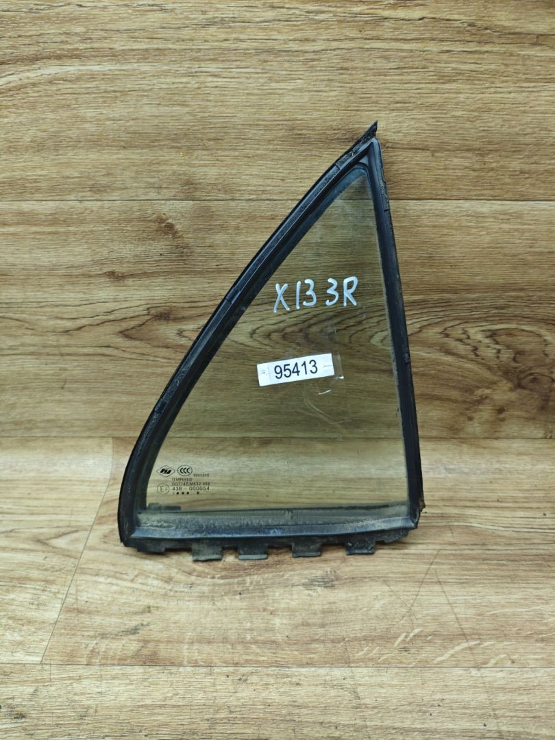 стекло двери задней правой Geely SC7 1 поколение 2013, 1.8 л., JL4G18, бензин, МКПП, седан - фото №1