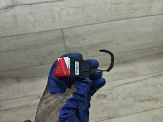 кнопка аварийной сигнализации Volkswagen Transporter T5 (2003 - 2009), 2.5 л., AXD, дизель, МКПП, микроавтобус, 6Y0953235