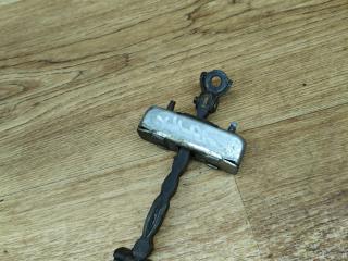 ограничитель открывания двери Toyota Avensis 3 поколение (T270) 2010, 2.0 л., 1AD-FTV, дизель, МКПП, седан