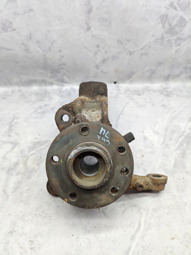 ступица передняя левая Volkswagen Transporter T5 2006, 2.5 л., BNZ, дизель, АКПП, микроавтобус - фото №1