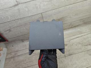 крышка блока предохранителей Volkswagen Transporter T5 2005, 2.5 л., AXD, дизель, МКПП, микроавтобус, 7H1857151B