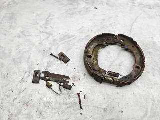 механизм развода задних тормозных колодок правый Toyota Avensis 2 поколение (T250) 2006, 1.8 л., бензин, МКПП, седан