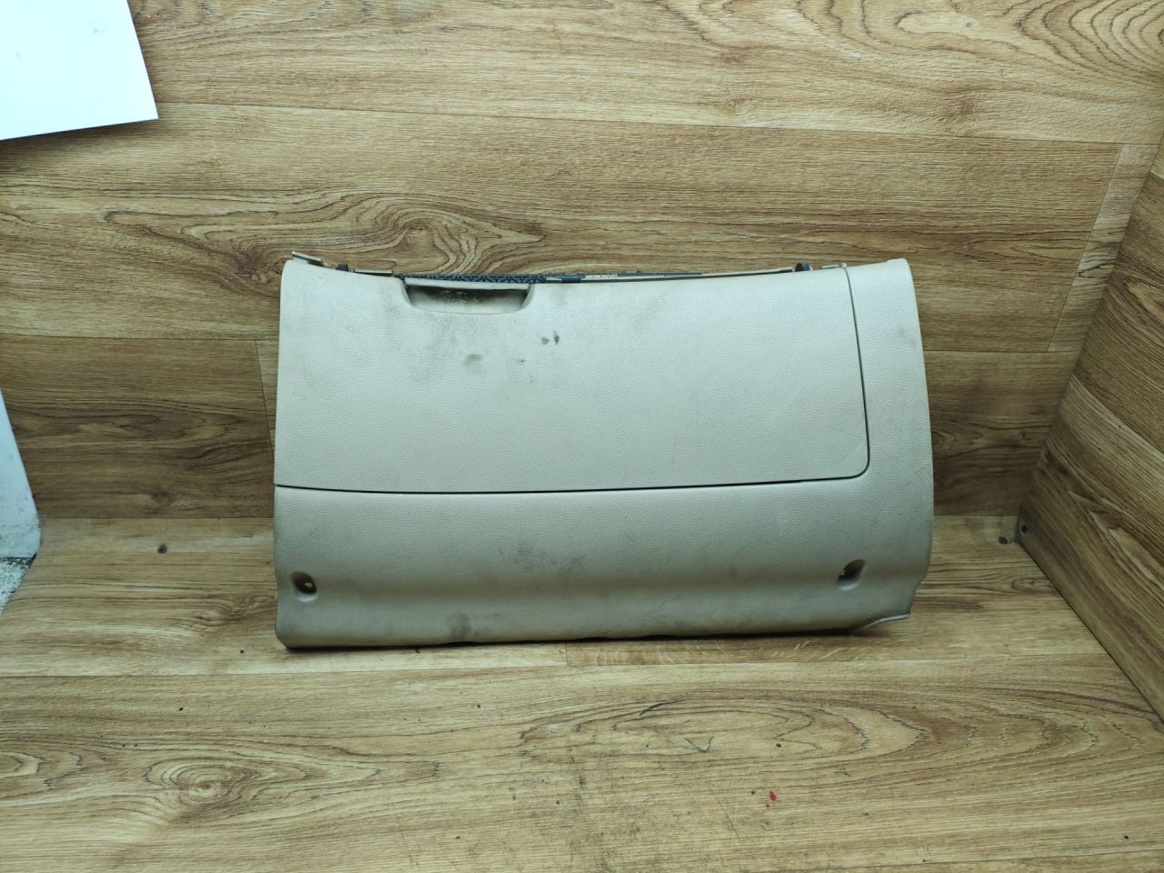 бардачок Skoda Octavia 2 поколение (A5) 2006, 1.6 л., BGU, бензин, МКПП, лифтбэк - фото №1