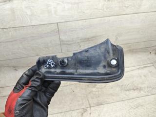 накладка петли багажника левая Peugeot 3008 1 поколение 2010, 1.6 л., дизель, МКПП, внедорожник 5 дв., 9682797680