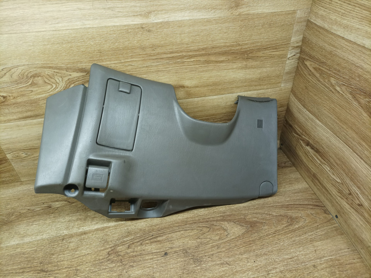 ручка открывания капота Lexus RX 1 поколение 2000, 3.0 л., 1MZ-FE, бензин, АКПП, внедорожник 5 дв., полный привод - фото №1