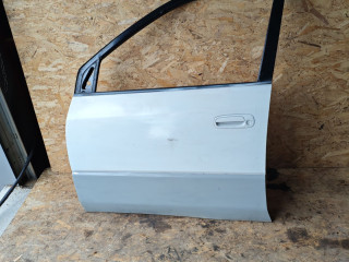 дверь передняя левая Toyota Picnic 1 поколение 1998, 2.2 л., 3C-TE, дизель, МКПП, минивэн