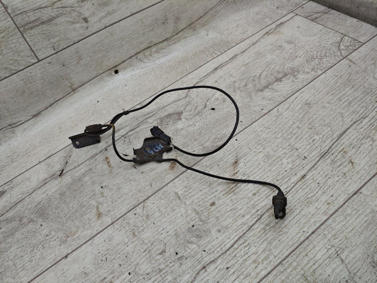 датчик ABS Toyota Corolla 10 поколение (E140/E150) (2007 - 2010), 1.4 л., 4ZZ-FE, бензин, МКПП, седан, 89542-12080 - фото №1