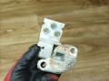 петля двери Mercedes-Benz Vito W638 1998, 2.3 л., дизель, МКПП, микроавтобус - фото №4