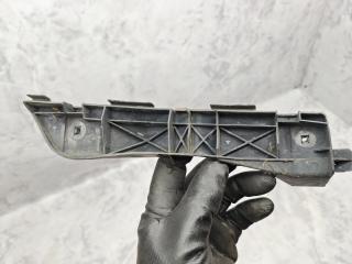 крепление бампера Toyota Avensis 2 поколение (T250) 2006, 1.8 л., бензин, МКПП, седан, 52535-05020