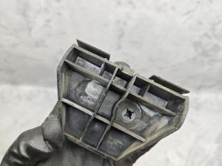 Крепление бампера заднего Toyota Avensis 2 поколение (T250) 2006, 1.8 л., бензин, МКПП, седан, 52563-05010