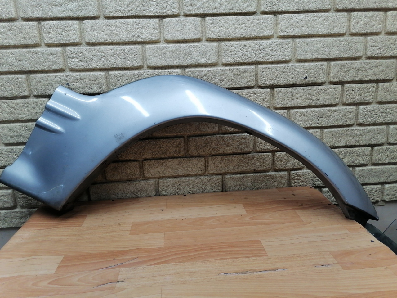 молдинг крыла Hyundai Galloper 2 поколение 1999, 2.5 л., D4BH, дизель, МКПП, внедорожник 5 дв., HR650915 - фото №1