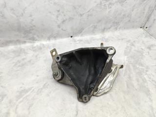 кронштейн КПП Audi A6 4B/C5 [рестайлинг] 2002, 1.8 л., бензин, МКПП, универсал, 8D0399114S