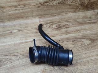 патрубок воздушного фильтра Nissan Almera N16 2003, 2.2 л., дизель, МКПП, хетчбэк 5 дв.