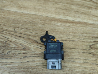 реле накала свечей Toyota Avensis 3 поколение (T270) 2010, 2.0 л., 1AD-FTV, дизель, МКПП, седан, 1567000671, 28610-67010