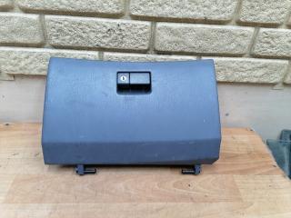 бардачок Toyota Avensis 1 поколение (T220) 1999, 1.8 л., 7A-FE, бензин, МКПП, лифтбэк, 55550-05030