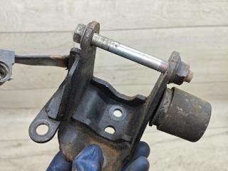 подушка крепления двигателя Toyota Corolla 10 поколение (E140/E150) (2007 - 2010), 1.4 л., 4ZZ-FE, бензин, МКПП, седан