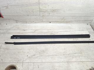 молдинг стекла Toyota Corolla 10 поколение (E140/E150) 2008, 1.4 л., 4ZZ-FE, бензин, МКПП, седан