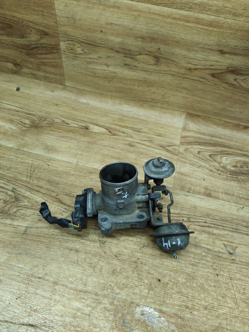 заслонка дроссельная Toyota Picnic 1 поколение 1999, 2.2 л., 3C-TE, дизель, МКПП, минивэн, 89452-21020 - фото №1