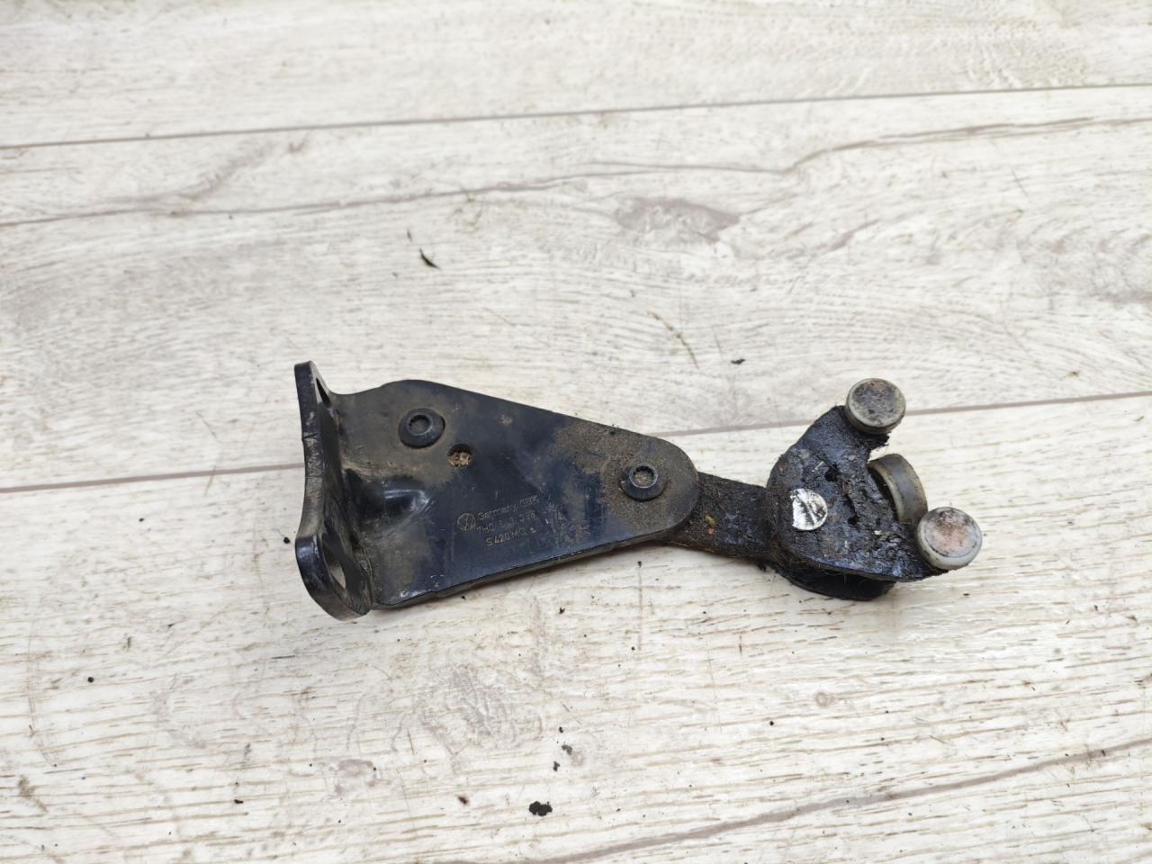 ролик двери сдвижной Volkswagen Transporter T5 (2003 - 2009), 2.5 л., AXD, дизель, МКПП, микроавтобус, 7H0843398 - фото №1