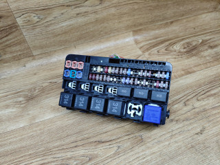 блок предохранителей Lada Vesta 1 поколение 2021, 1.6 л., H4M, бензин, вариатор, универсал