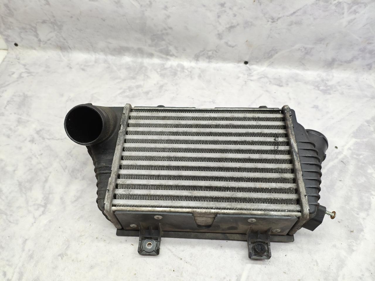 интеркулер Volkswagen Caravelle T4 2001, 2.5 л., дизель, МКПП, минивэн, 701145805C - фото №1