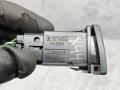 кнопка аварийной сигнализации Toyota Avensis 2 поколение (T250) 2006, 1.8 л., бензин, МКПП, седан - фото №4