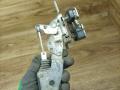 замок двери передней правой Lada Priora 1 поколение 2009, 1.6 л., бензин, МКПП, седан - фото №5