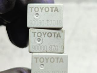 реле (прочие) Toyota Avensis 2 поколение (T250) 2006, 1.8 л., бензин, МКПП, седан, 90080-87019, 0332011001