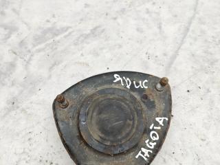 опора амортизатора верхняя (чашка) Toyota Yaris P1 2001, 1.3 л., 2NZ-FE, бензин, МКПП, хетчбэк 5 дв.