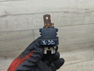 реле накала свечей Toyota Picnic 1 поколение XM10 (1996 - 2001), 2.2 л., 3C-TE, дизель, МКПП, минивэн, 1567000671, 2761067010