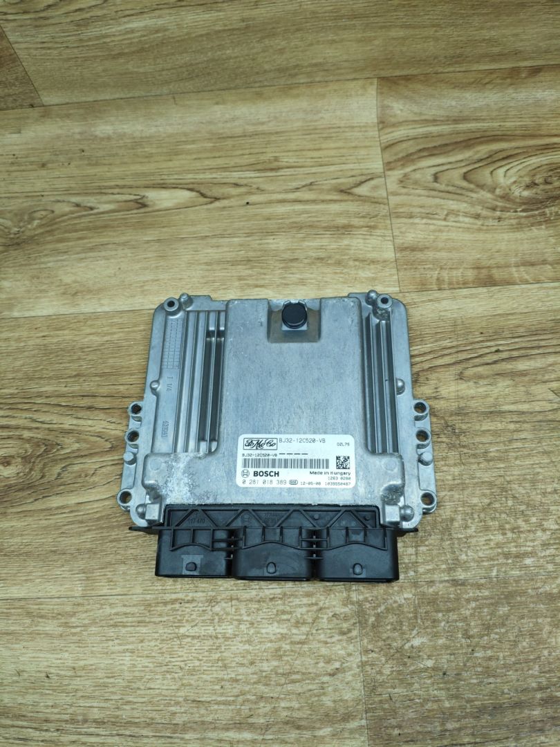 блок управления двигателем Land Rover Range Rover Evoque L538 2012, 2.2 л., 224DT, дизель, МКПП, внедорожник 5 дв., BJ32-12C520-VB, 0281018389 - фото №1