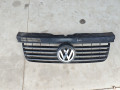решетка радиатора Volkswagen Transporter T5 2007, 1.9 л., BRS, дизель, МКПП, микроавтобус, 7H0807101, 7H0807105 - фото №2
