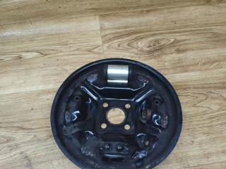 защитный кожух тормозного механизма Renault Logan 2 поколение [рестайлинг] 2019, 1.6 л., K7M 812, бензин, МКПП, седан