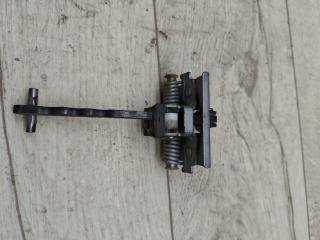 ограничитель открывания двери Peugeot 5008 1 поколение 2013, 1.6 л., 9H05, дизель, МКПП, минивэн