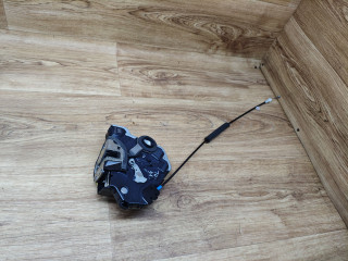 замок двери передней левой Toyota Avensis 3 поколение (T270) 2010, 2.0 л., 1AD-FTV, дизель, МКПП, седан